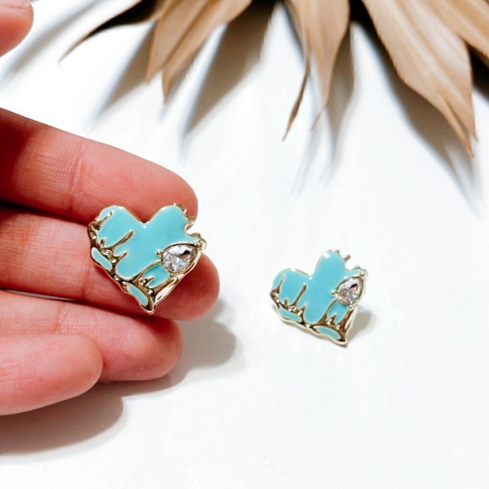 Blue heart stud earrings S591 - Picture 4 of 4